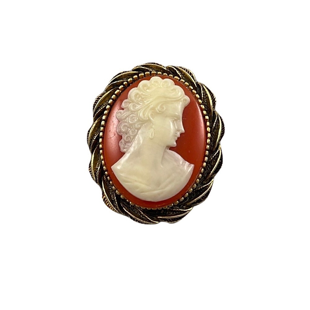 Vintage large resin cameo gold brushed twist finish cameo brooch